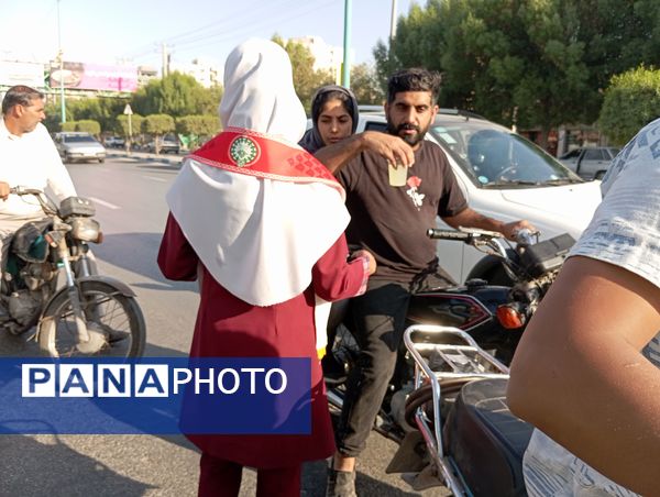 حال و هوای معنوی در دبستان شهید علی رضایی بندرعباس