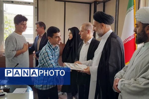 درخشش مدارس و راویان برتر در آیین اختتامیه مدرسه انقلاب شهریار