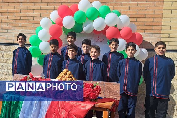 برگزاری مراسم بزرگداشت یاد و خاطره شهدای دانش‌آموز و جشن روز دانش‌آموز در مدارس شهرستان ملارد