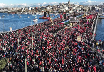 تظاهرات گسترده مردم استانبول در حمایت از فلسطین