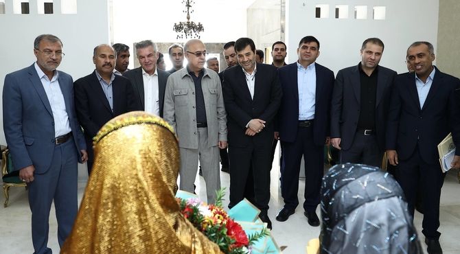 وزیر ورزش با رضازاده و استیلی وارد بندرعباس شد