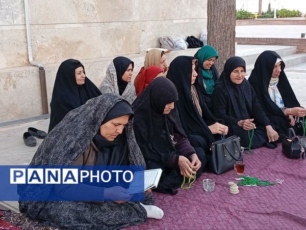 برگزاری ختم صلوات در پارک بانوان قائم شهرستان کاشمر