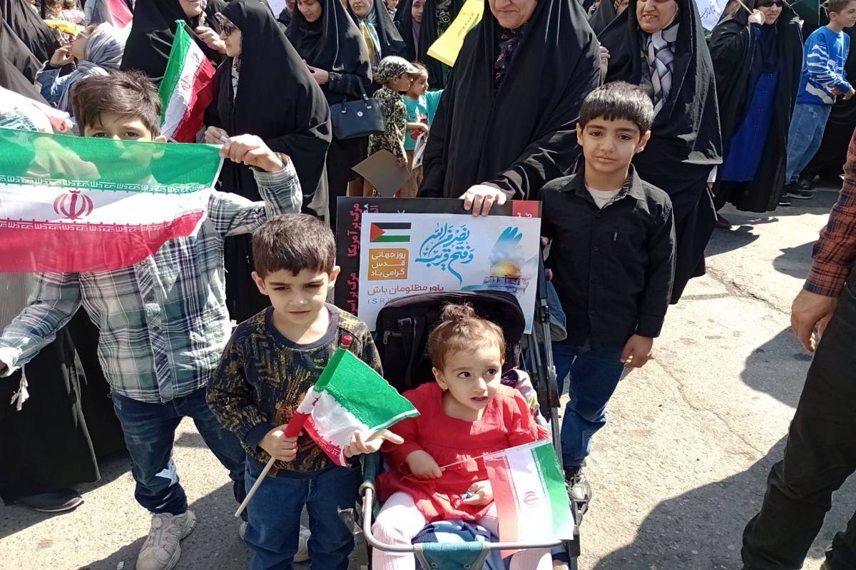 حضور پرشور کودکان در راهپیمایی روز قدس شهرستان قائمشهر