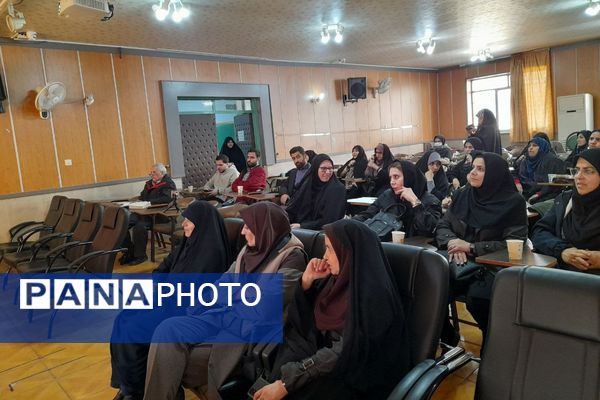 گردهمایی دبیران تفکر و سبک زندگی ناحیه یک شهرری