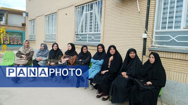 افتتاحیه کافه کتاب و سالن مطالعه در دبیرستان وکیلی۹