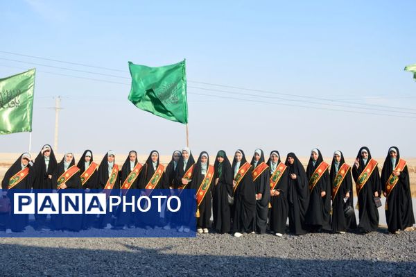 اعزام دانش‌آموزان دبیرستان شاهد شهرکرد به شلمچه