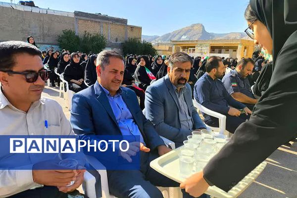 جشن مهر ایثار و نماز و بازگشایی مدارس یک مهر در دبیرستان هیأت امنایی فرهیختگان