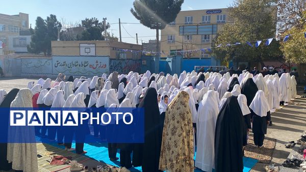 آسمان باخرز به امید رحمت؛ نماز باران با حضور دانش‌آموزان و مسئولان اقامه شد