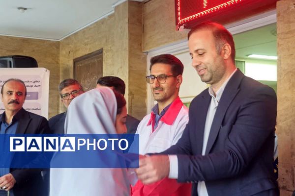 زنگ هفته سلامت روان در مدرسه کودک مسلمان قرچک به صدا در آمد
