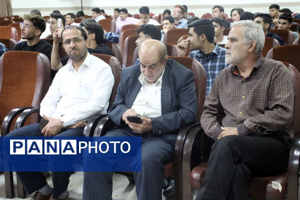 اختتامیه جشنواره علمی - هنری پرچمداران گام دوم انقلاب در سمنان