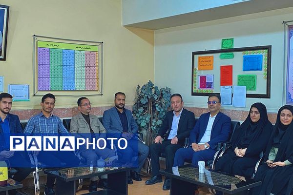 تمرکز بر ارتقای مهارت‌های مدیریتی و آموزشی در کارگاه‌های توانمندسازی ورامین