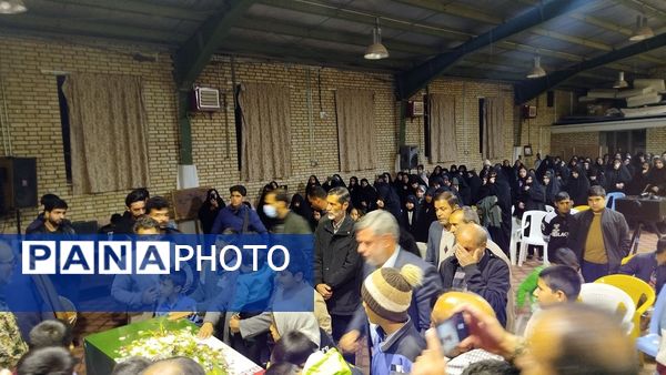 مراسم اکران فیلم سینمایی مجنون در دبیرستان کوثر شهر رباط‌سنگ