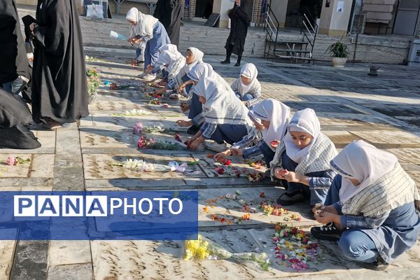 تجدید پیمان فرهنگیان ورامینی با آرمان‌های شهدا در هفته بسیج