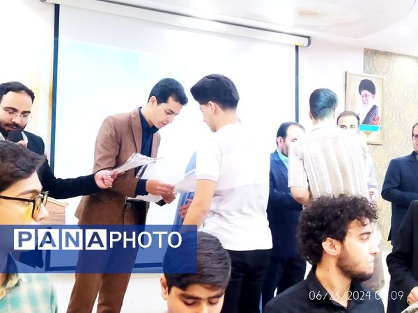 مراسم تجلیل از برگزیدگان مسابقات قرآن، عترت و نماز و جشنواره فرهنگی هنری امید فردا کاشمر