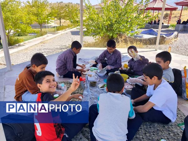 برگزاری اردوی تشکیلاتی مهارتی پیشتازان ناحیه ۳ شیراز