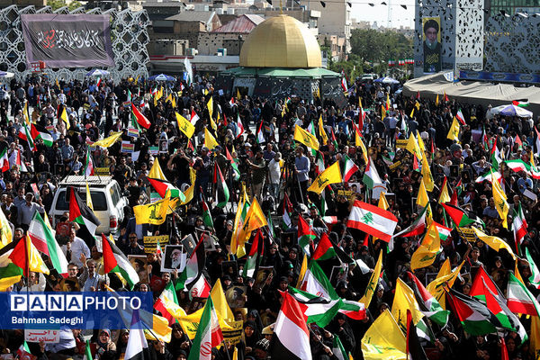 تجمع محکومیت ترور سید حسن نصرالله و قدردانی از عملیات وعده صادق ۲ در میدان امام حسین(ع)