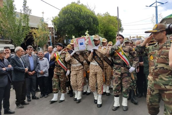 تشییع پیکر شهید مدافع وطن «علی پیری‌جناقرد» در اردبیل