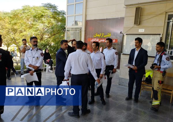 بزرگداشت روز آتش نشان در دبستان مصلی نژاد امام حسن ( ع)