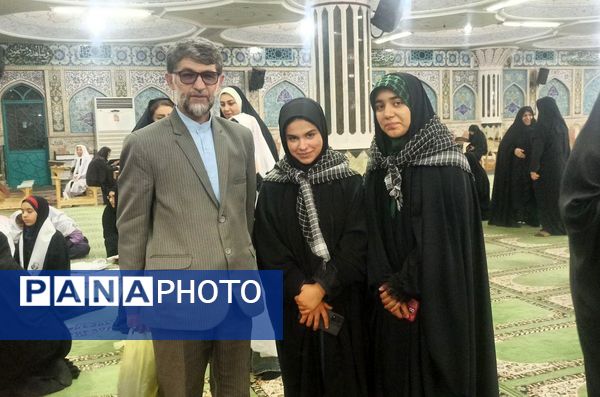 میعادگاه دانش‌آموزان با نماز جمعه