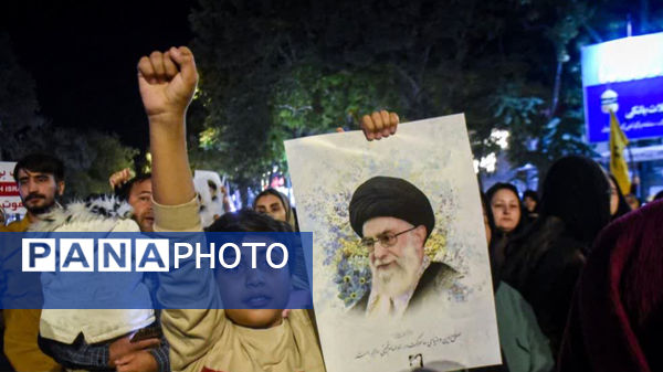 شادی مردم پس از انتقام وعده صادق ۲ در بجنورد