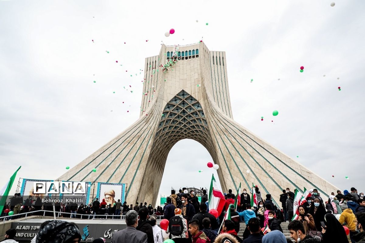 راهپیمایی ۲۲ بهمن؛ نمایش همبستگی ملی در چهل و ششمین سالگرد انقلاب