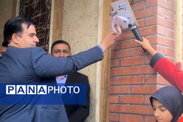 طنین زنگ کتاب در آموزشگاه مهدیزاده؛ آغاز پیاده‌روی فرهنگی تا کتابخانه ۱۵ خرداد پیشوا