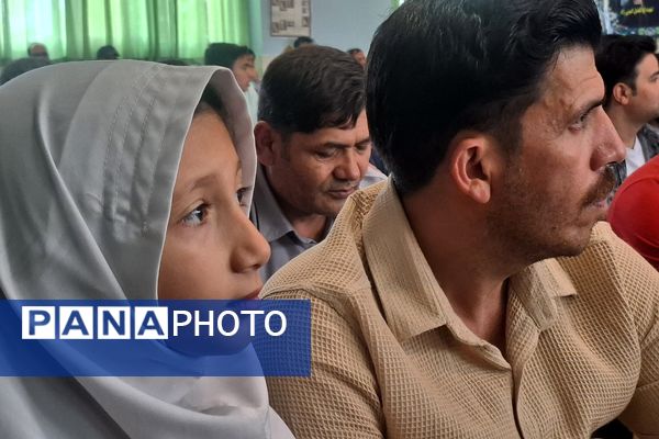  جشن پدر و دختری در دبستان مالک اشتر ملارد در دهه کرامت پیوند مهر را طنین انداز کرد 