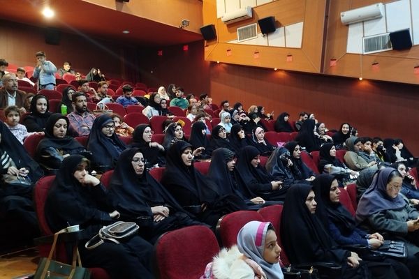 فرهنگیان ملایر، یاد شهید زین‌الدین را گرامی داشتند