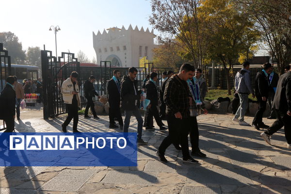 روز دوم حضور دانش‌آموزان عمره‌گزار در کرمانشاه