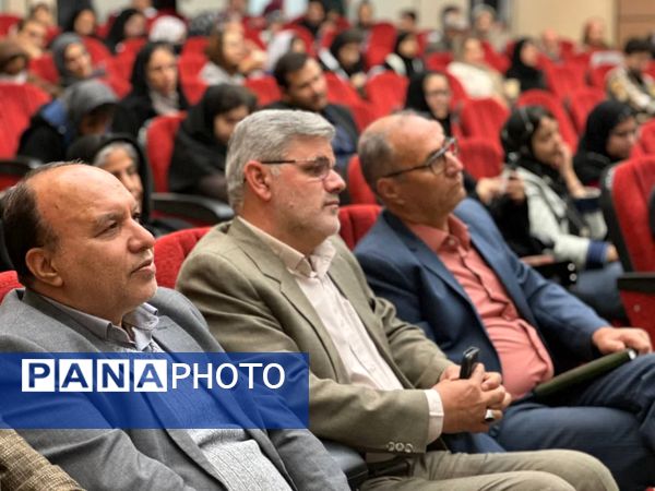  رونمایی از چهار کتاب در شب شعر خلیل‌آباد