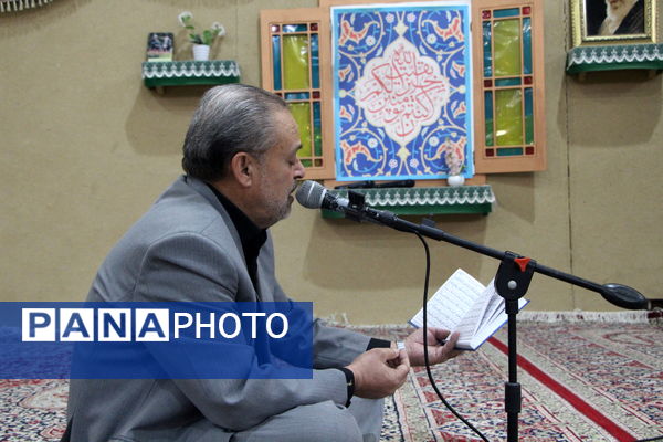 اقامه نماز باران در حسنیه محمود‌آباد یزد