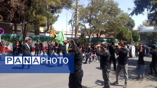 راهپیمایی جاماندگان اربعین حسینی در باخرز 