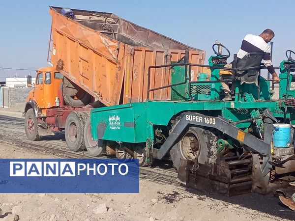 آغاز عملیات آسفالت ریزی در روستای درخت سنجد 