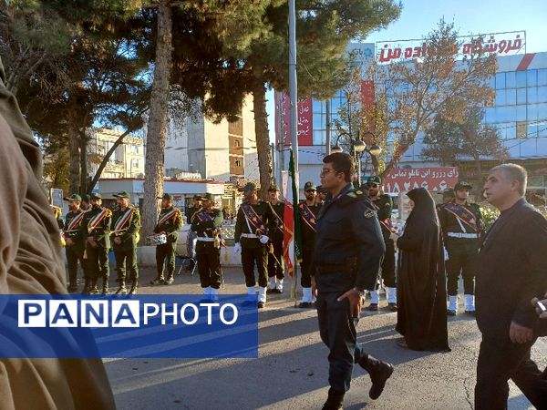 استقبال پرشور مردم از شهدای گمنام در شهرستان شیروان