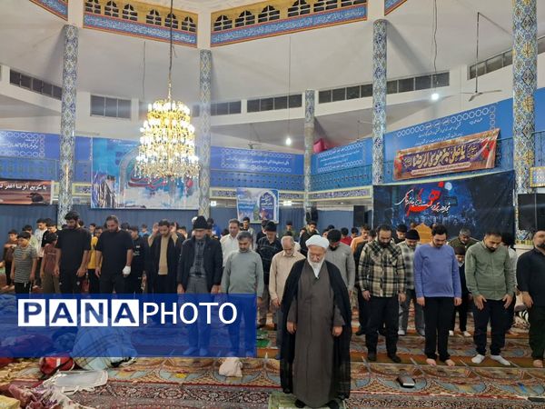 اعتکاف دانش‌آموزی در مسجد جامع قائمشهر