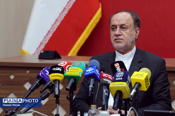 جلسه ستاد مرکزی دهه فجر انقلاب اسلامی 