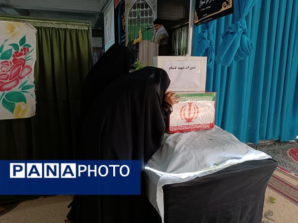 عطر حضور شهید گمنام در نماز جمعه فارسان