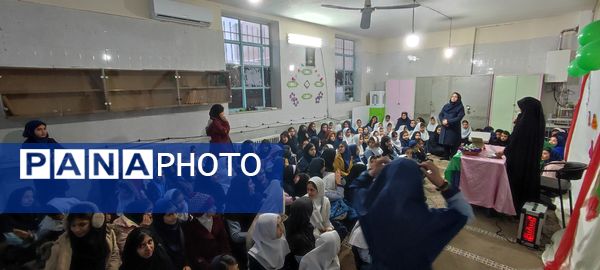 برگزاری جشن روز پدر در مدرسه شهید خاقانی شهرستان شیروان