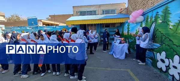 آیین افتتاحیه سفیران سلامت در مدرسه شهید خاقانی شهرستان شیروان