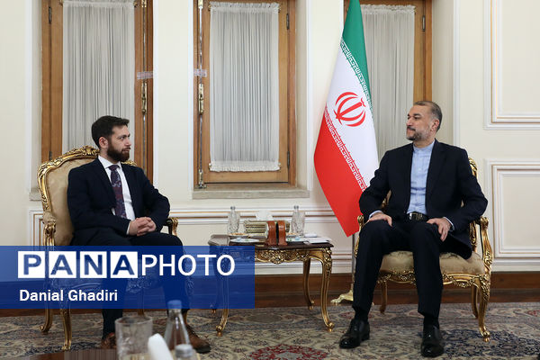 دیدار معاون وزیر امورخارجه ارمنستان با وزیر امور خارجه ایران