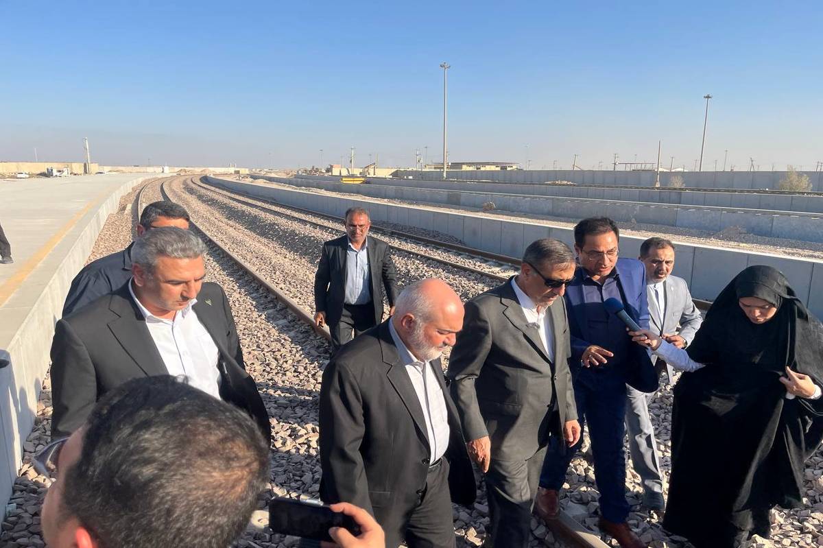 بازدید معاون اجرایی رئیسجمهور از پایانه مرزی ریلی شلمچه