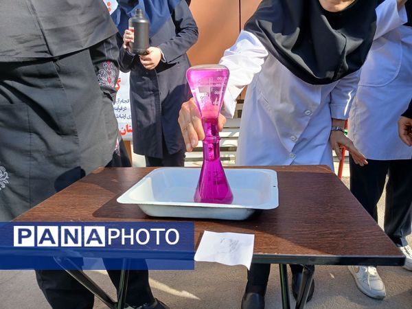 مانور آزمایشگاه در مدرسه امام حسین (ع)