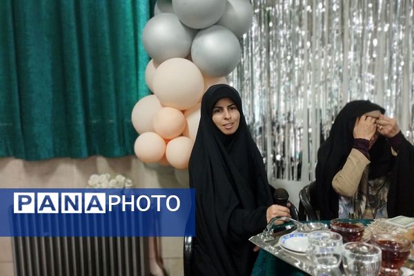برگزاری جشن بزرگداشت میلاد باسعادت پیامبر اکرم(ص) و امام صادق(ع) در دبستان شهیدرجایی شهرستان قدس