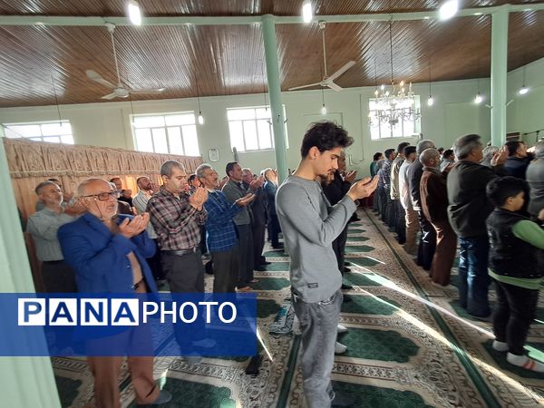 اقامه نماز عید سعید فطر در مسجد جامع جمنان قائمشهر