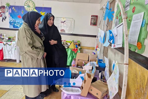 کارگاه تولید محتوا و برپایی نمایشگاه پژوهش در دبستان بانو ابوالوفا ناحیه دو شهرری 