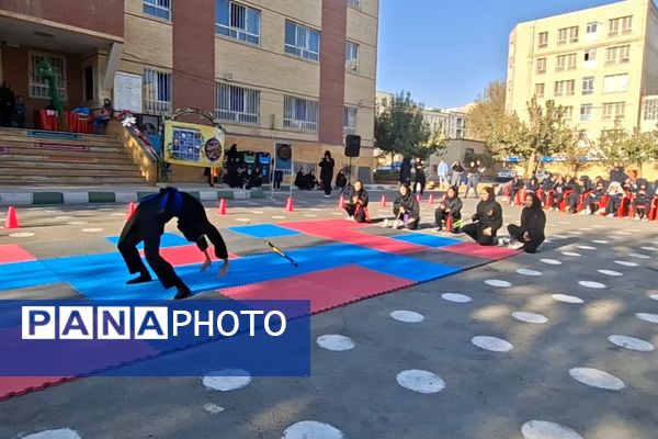 برگزاری انتخابات انجمن‌های ورزشی در دبیرستان زینبیه۲ شهریار