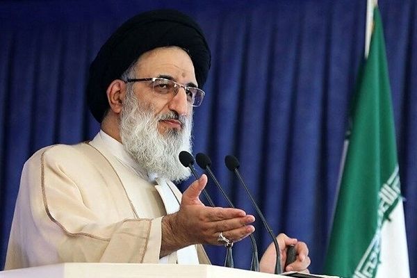   هوشیار و آگاه باشید تا فریب دشمن را نخورید