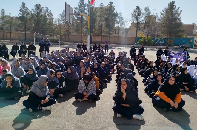 حماسه آفرینی دانش آموزان شهر نیم‌ور در روز مقابله با استکبار ستیزی جهانی