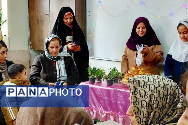 جشن ولادت بانوی دو عالم در دبستان وحیدکیهانی 