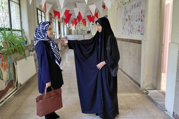 آگاهی دانش‌آموزان از قانون، بسیار تأثیرگذار است